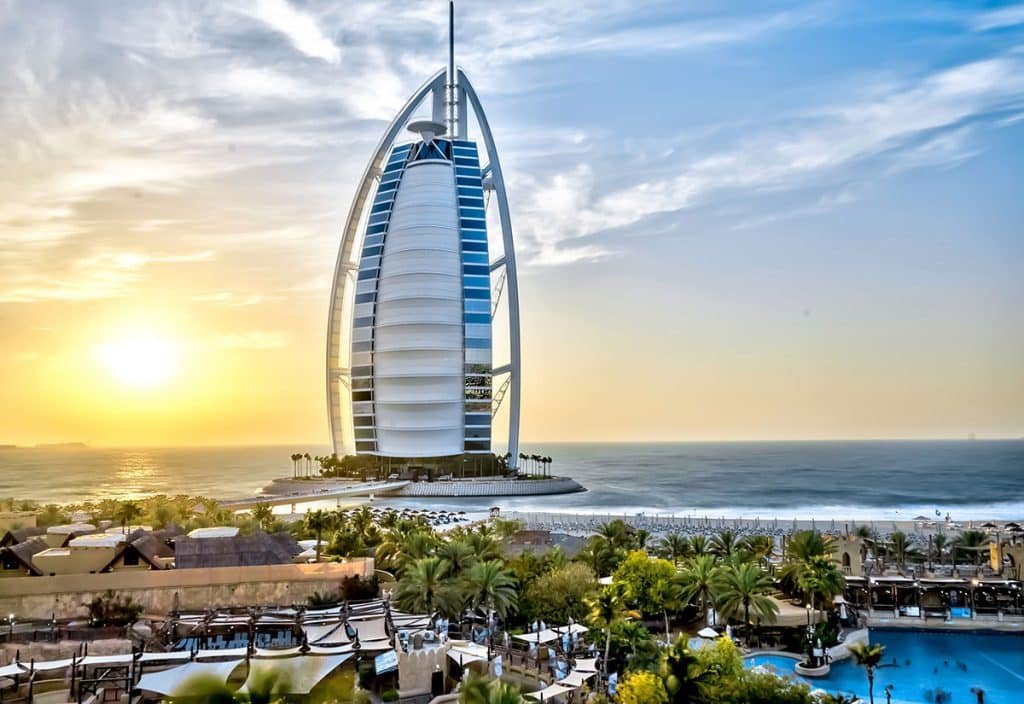 5FZ3I930-12-Burj-Al-Arab-Hotel-1-1024×704