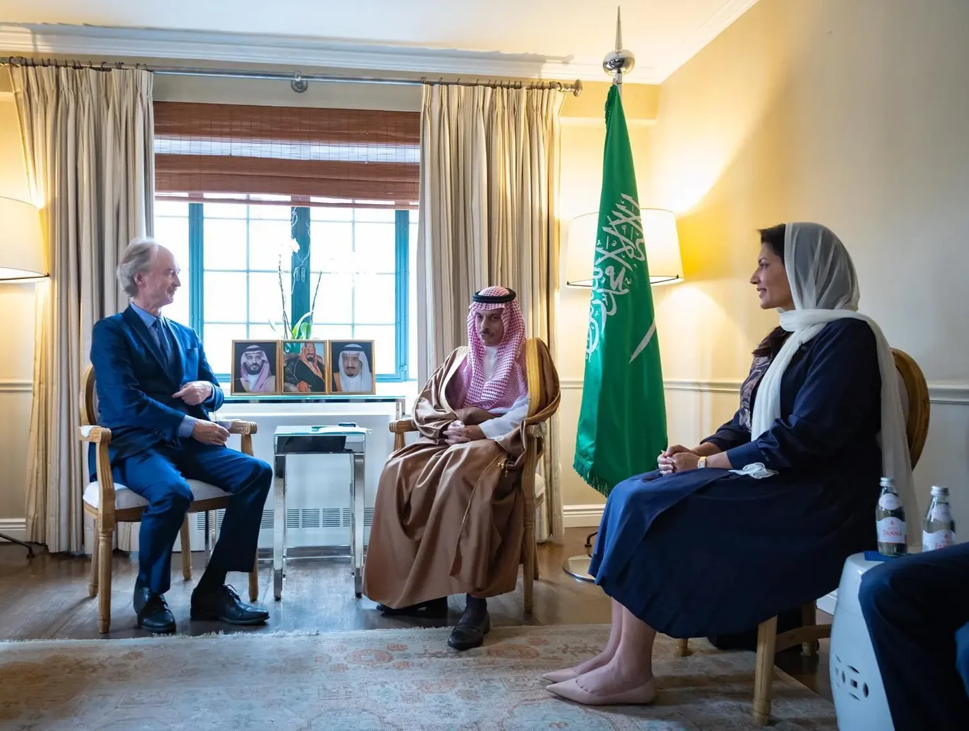 FH2v9braeZZZq48nFM8JVyi0gOgrgGlH6A04K49V